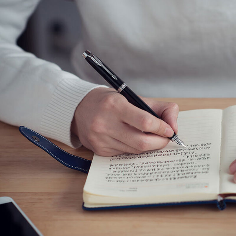 派克(PARKER)新款IM纯黑丽雅金夹宝珠笔高清大图