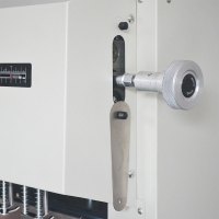 震旦ADK-N0450重型自动四孔打孔机4.3英寸彩色触摸屏 打孔厚度:50mm孔距:45-92mm可调,进纸宽度不受限