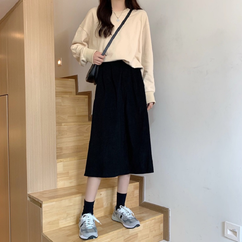 茜靓CHYLLIRN灯芯绒裙子冬季2020年新款外穿冬款半身裙女秋冬高腰A字裙