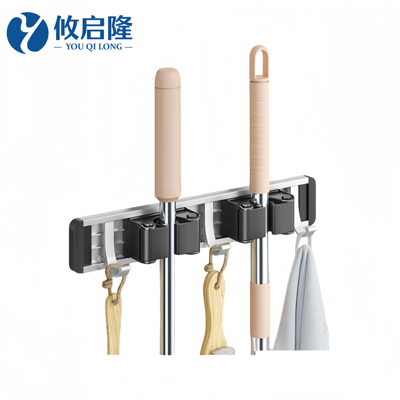 攸启隆