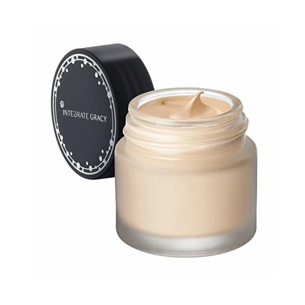 1形态不同 粉底液液体状粉饼压制而成的粉状固体2适合肤质的不同 粉底