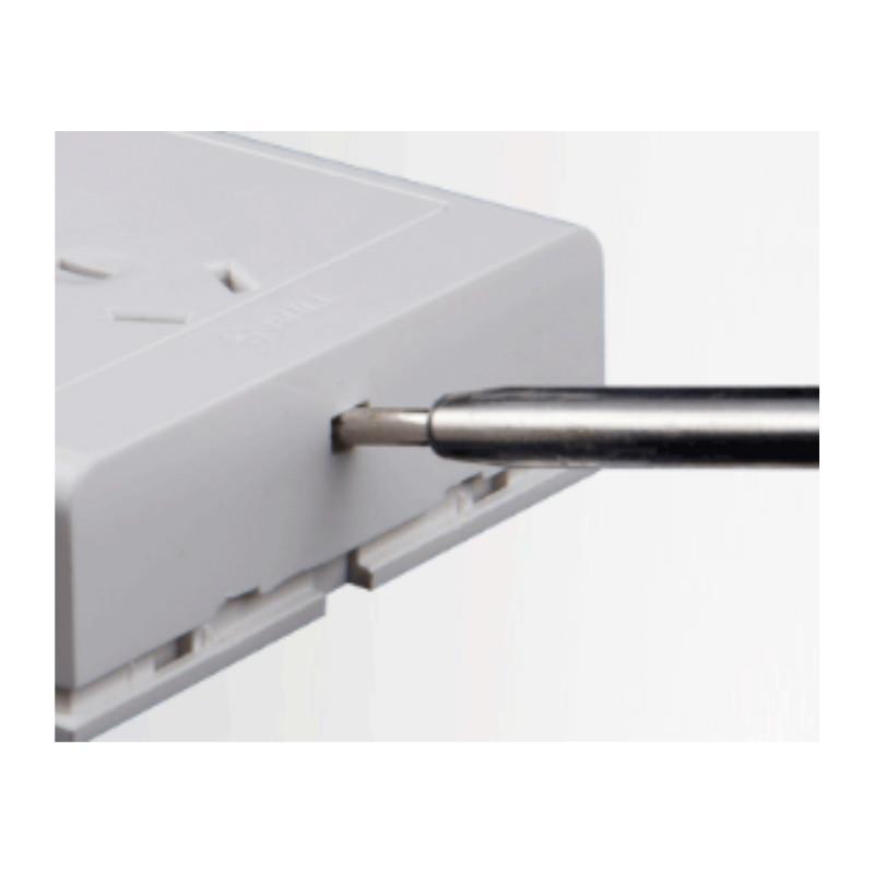 公牛16A 250V一位三极插座(16A)G06Z104