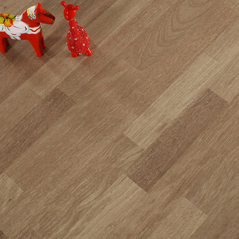 圣象地板三层实木复合nk8308自带龙骨北欧家用环保锁扣地暖木地板参数