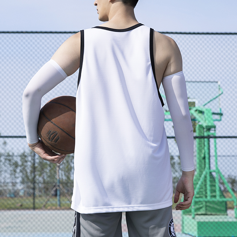耐克(NIKE)运动背心夏季新款透气快干圆领无袖T恤衫休闲宽松潮流时尚篮球上衣 DH7133-100