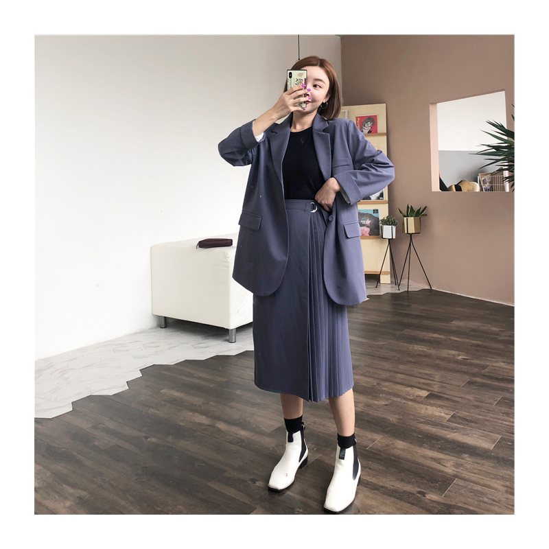 艳如飞胖妹妹大码春装心机两件套装微胖mm显瘦洋气西装外套半身裙200斤大码女装