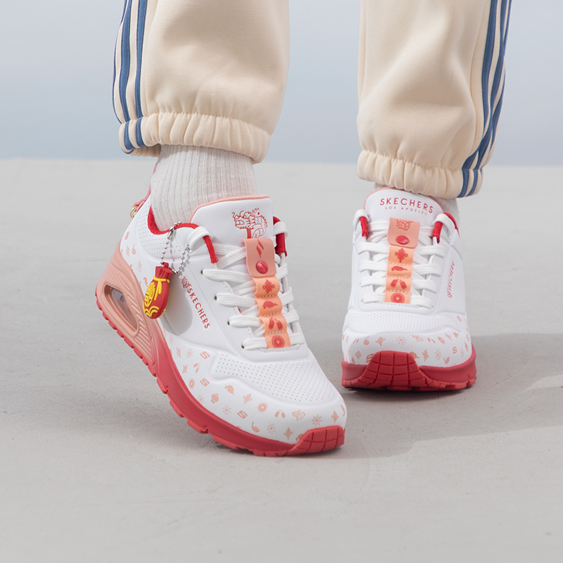 Skechers斯凯奇女鞋新款轻便缓震气垫鞋时尚透气运动休闲鞋177920-WRD ZP