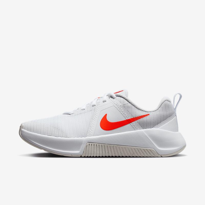 耐克(NIKE)女款综合训练鞋稳定平底设计适合室内健身舒适透气运动 White/Phantom/Bright_Crimson 38
