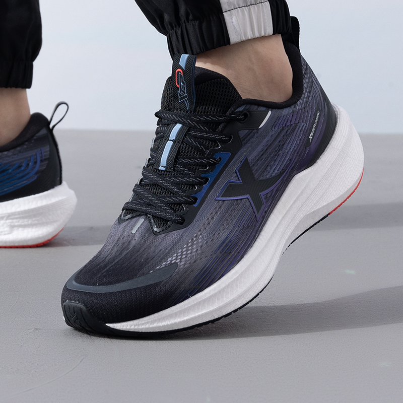 特步男鞋新款运动鞋透气缓震跑步鞋976319110016 ZP