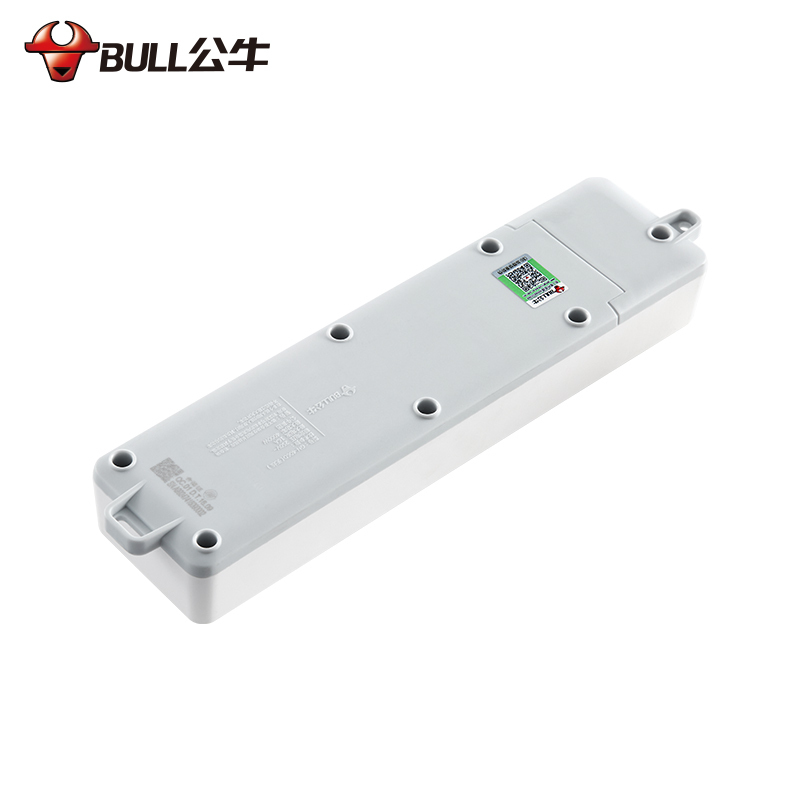 公牛(BULL)GN-406D大功率16A空调插座 3位总控全长1.8米送10A头 插座/插线板/插排/排插