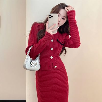 唐狮红色针织开衫和半裙女新款冬季穿搭一整套高级感qd