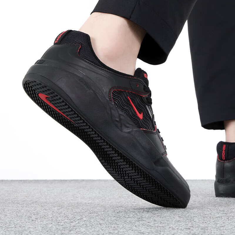 耐克(NIKE)男鞋 SB ISHOD PRM 低帮板鞋休闲鞋 DV5473-001