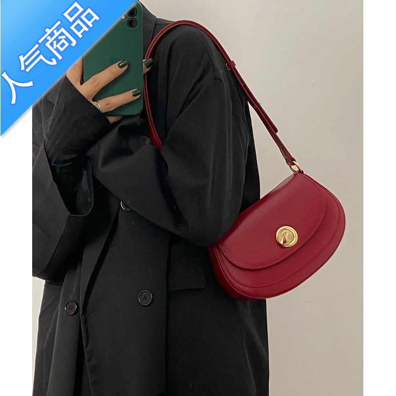 封后2021新款红色婚包秋冬复古斜挎包新娘包女士小众质感单肩马鞍包潮女斜挎包