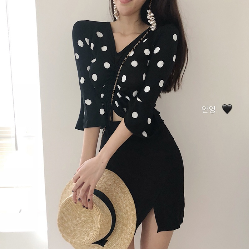 针织衫女秋2018新款港味chic波点抽绳喇叭袖打底衫时尚百