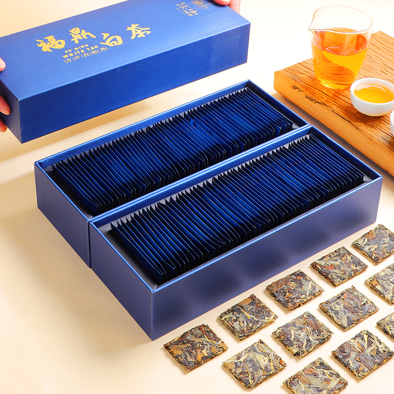 福鼎白茶小方片2014年花香白牡丹茶叶老白茶方片小茶饼500g礼盒装高清大图