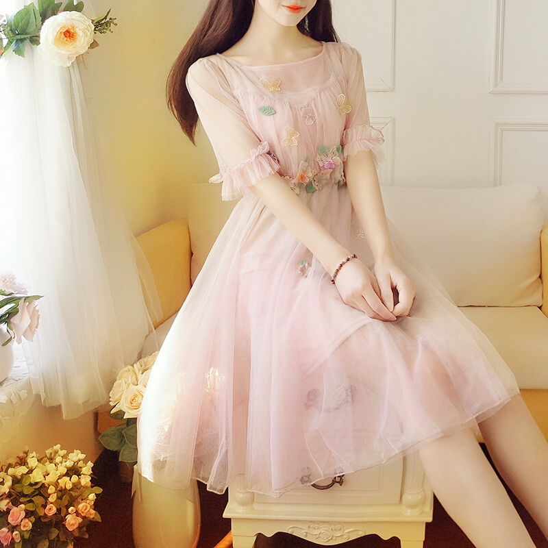 少女绣花礼服甜美学生公主胖妹妹纱裙白色蕾丝连衣裙蓬蓬裙夏 参数