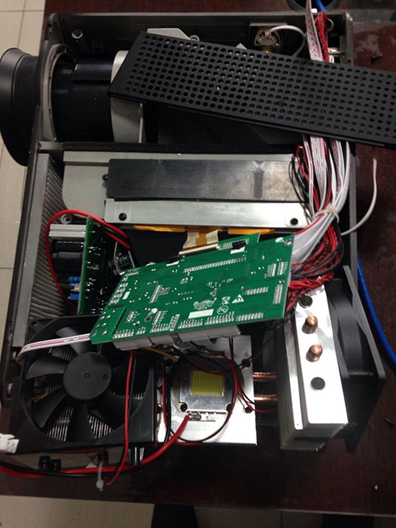 成越更换精锐投影机投影仪LED灯泡人工费