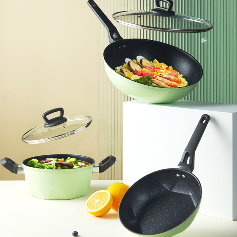 博堡(BOBER) 臻耀精铁家用炒菜不粘不糊锅少油烟快速导热燃气灶煤气灶通用BDY-673 三件套BDY-TZ673B