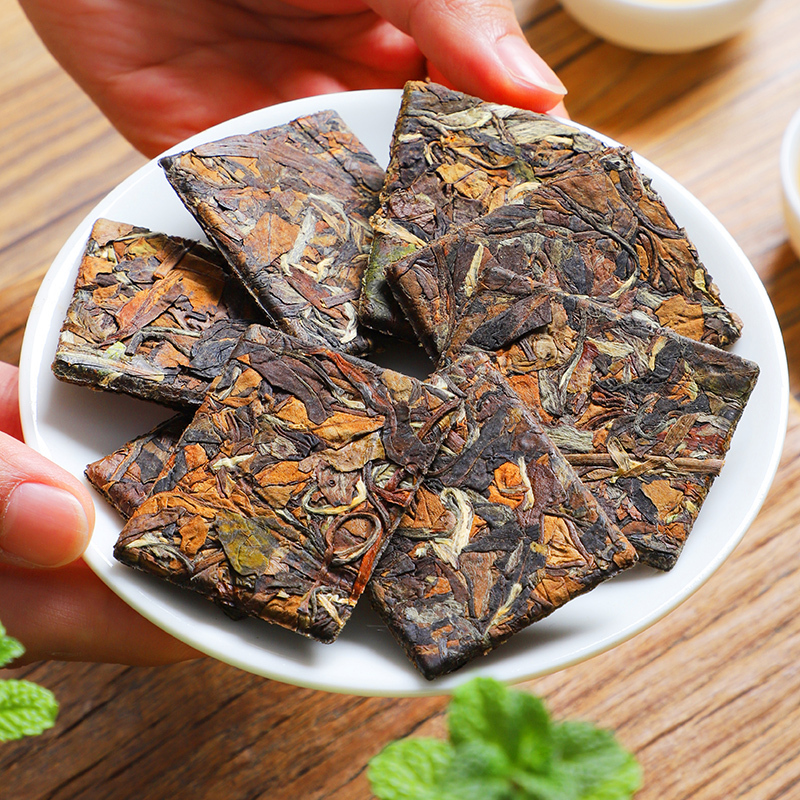 福鼎白茶小方片2013年正宗老白茶叶寿眉饼干茶小茶饼100片礼盒装