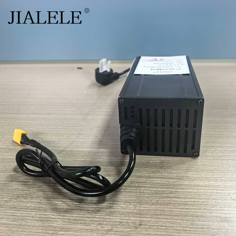 JIALELE 高频智能充电器 BLC220 个高清大图