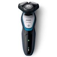 飞利浦（Philips）充电式三刀头可水洗多功能电动剃须刀S5090配洁面刷