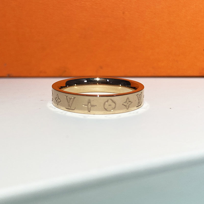 日韩钛钢戒指女ins不掉色冷淡风简约时尚字母情侣对戒男首饰潮 lv玫瑰