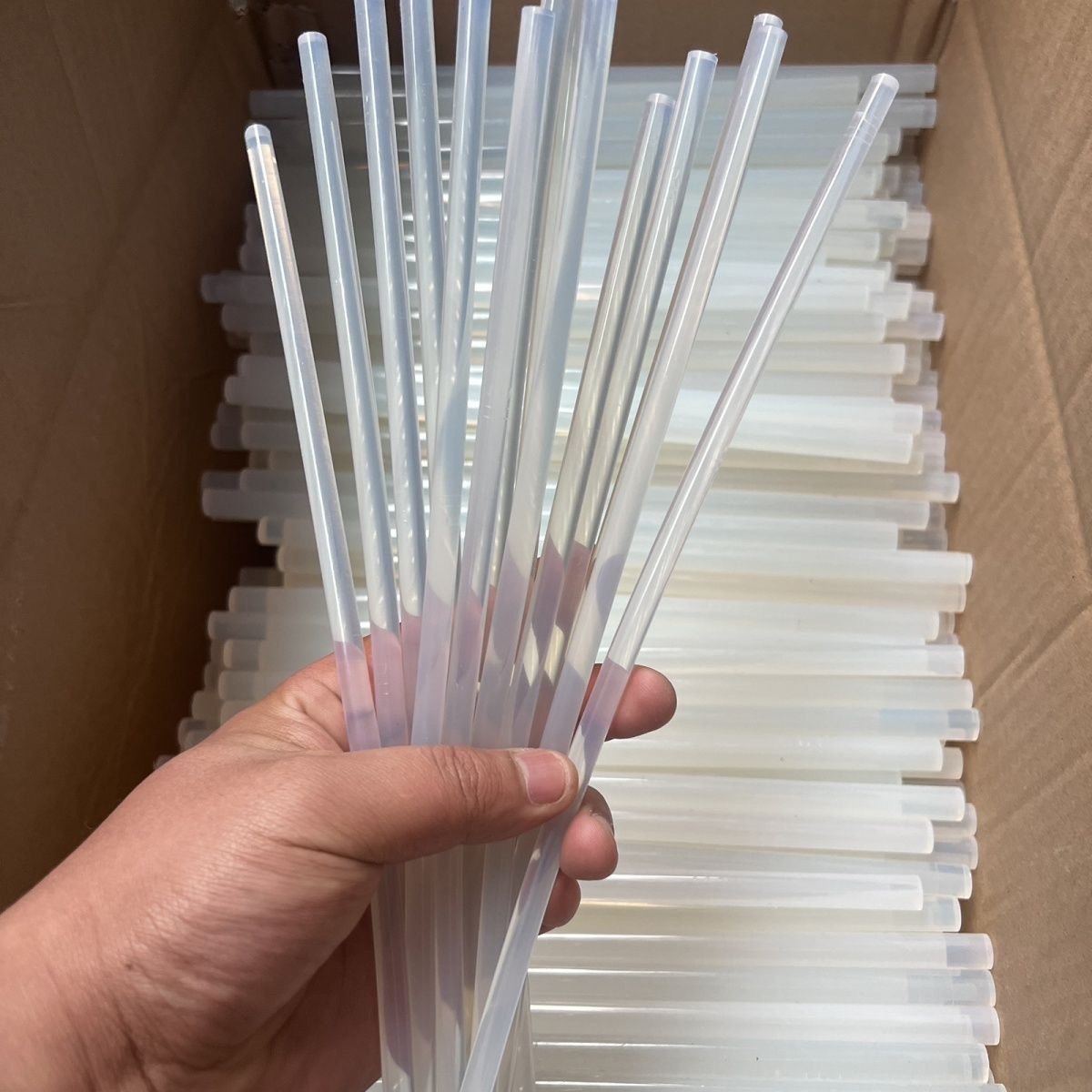 鼎南热胶胶棒热熔胶胶棒11mm*30cm热熔胶条枪胶棒高粘胶枪胶条手工胶 20根