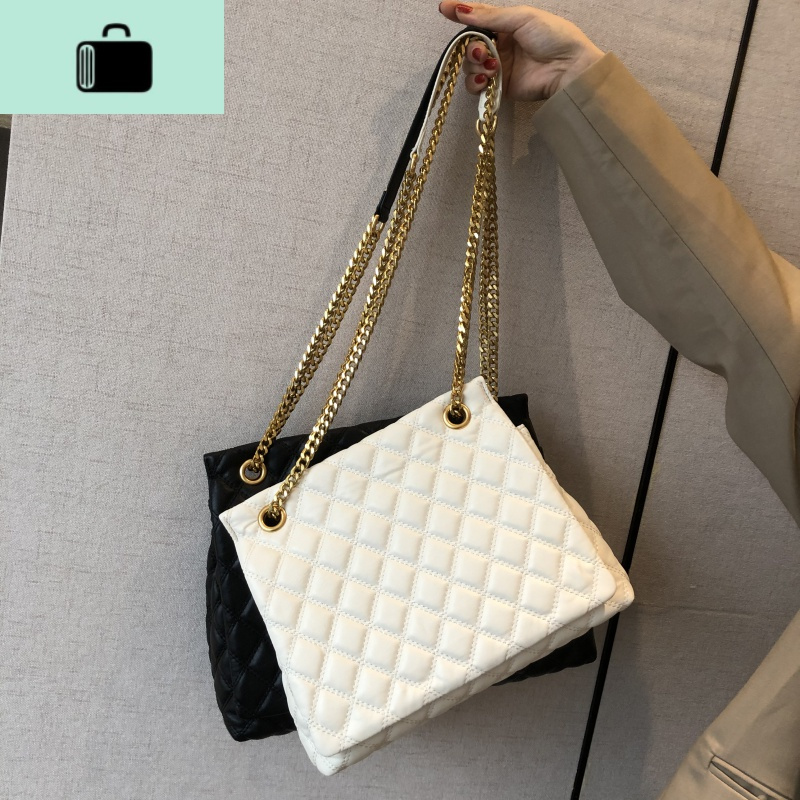 菱格软皮链条大包包女2020春夏新款女包大容量单肩斜挎包NEW LAKE女斜挎包