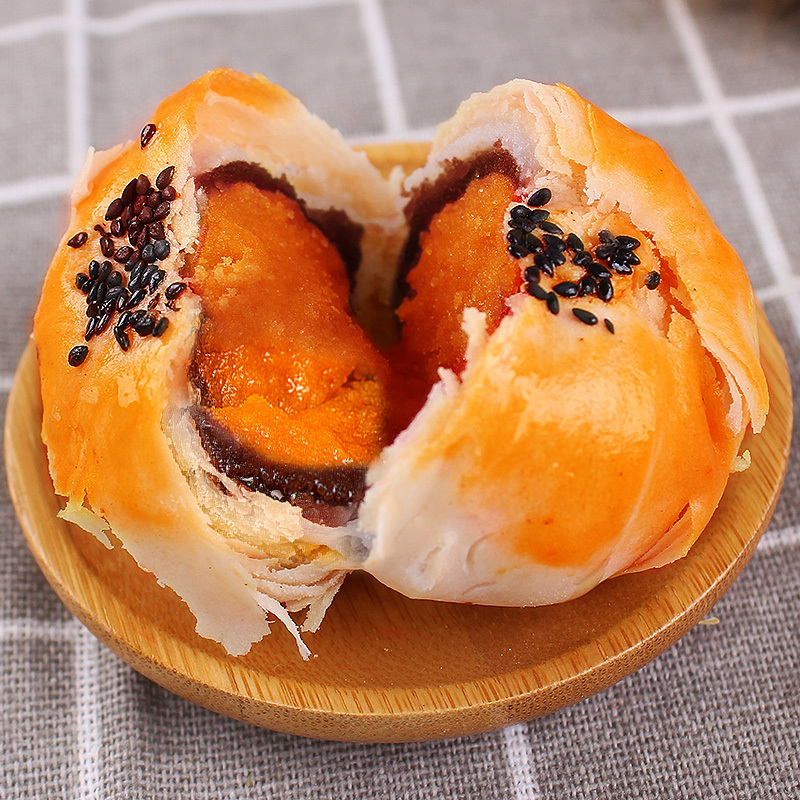 咸蛋黄酥糕点雪媚娘装蛋黄酥好吃的零食美食小吃网红糕点排行榜6枚箱[-0]