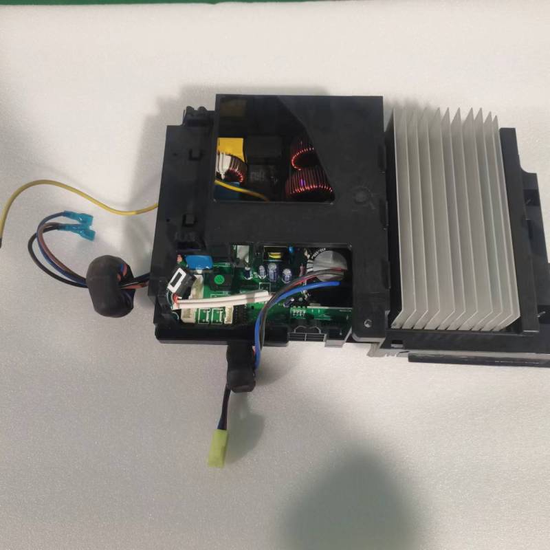 帮客材配 全新原装 P0970100796 IVH- 72YC3W 外机主板 收前务必验货高清大图