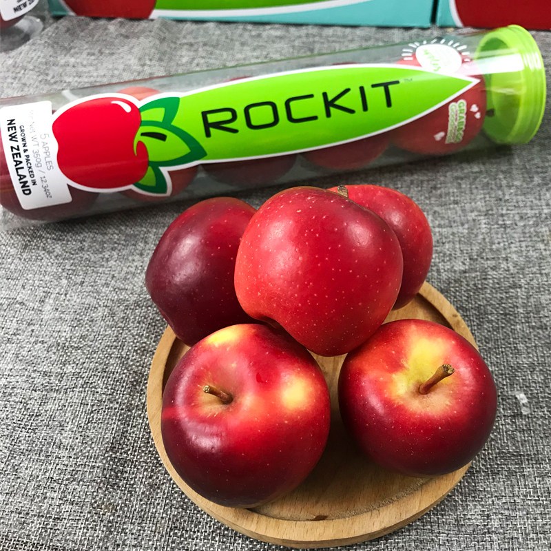 顺丰快递[熊猫鸟]新西兰进口 乐淇 rockit 火箭苹果 樱桃小苹果 5个/筒 8筒 单果70g左右