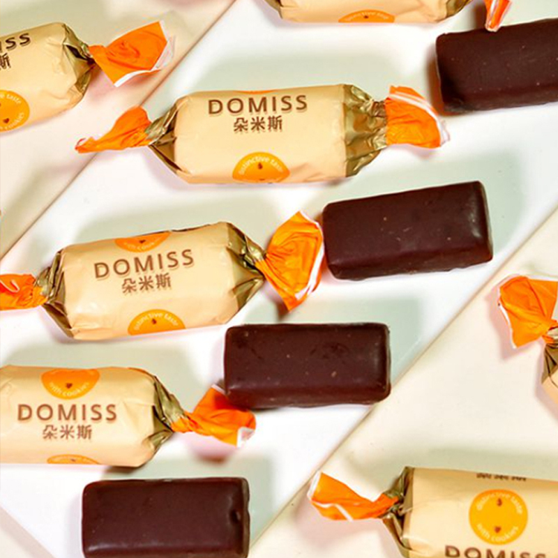 俄罗斯朵米斯kdv进口巧克力网红休闲小零食年货糖果批发散装