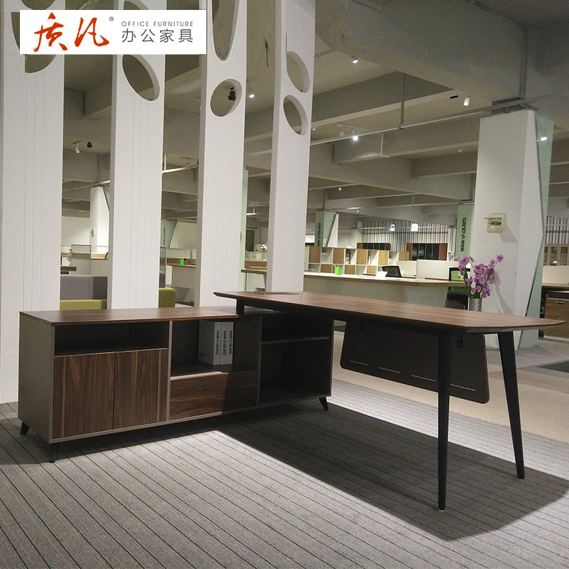 质凡办公家具老板桌总裁桌大班台
