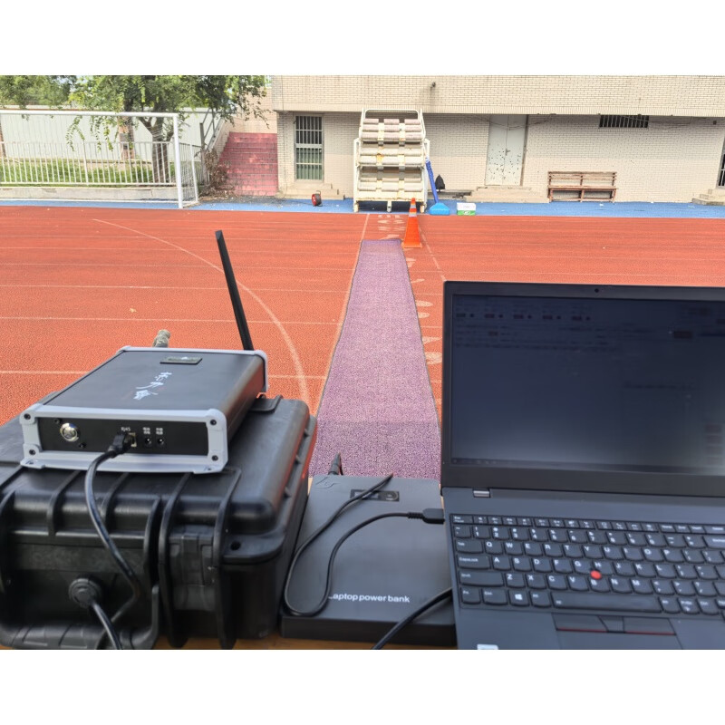 志力会中长跑系统支持3000米训考项目含主机天线 防护箱 地毯 200个芯片高清大图