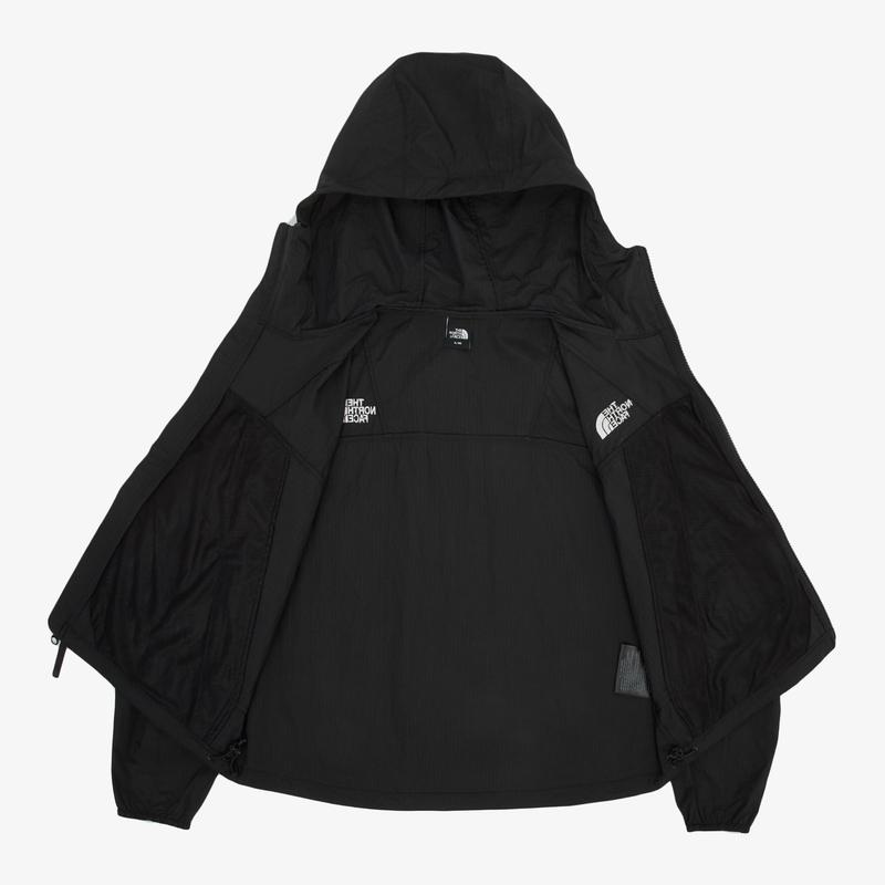 THE NORTH FACE女士复古山地风格防风休闲外套轻便时尚夹克高清大图