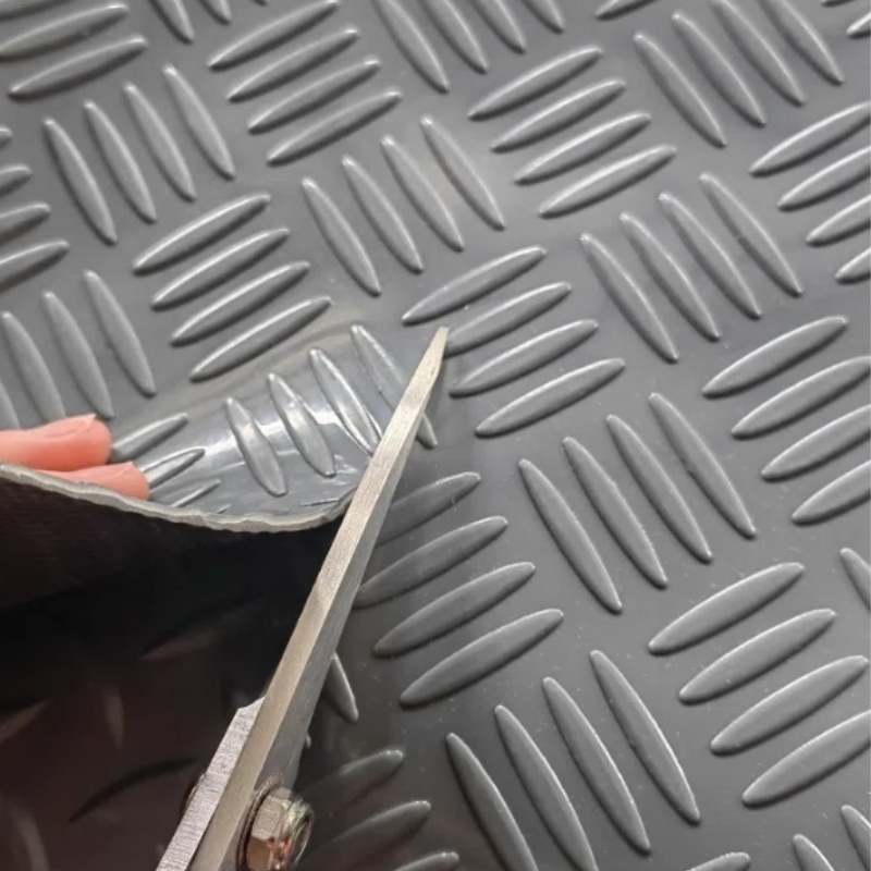 臻远 ZY-DT049橡胶防滑阻燃地垫车间仓库地板垫走廊地毯 灰色1.5米宽1米长高清大图