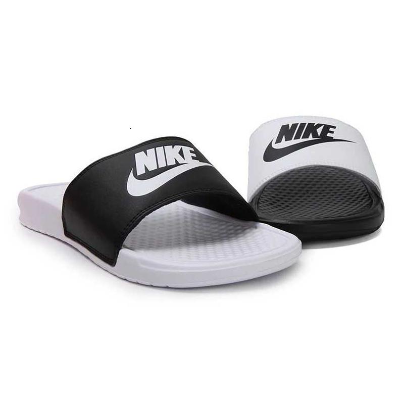 nike benassi jdi 耐克黑白鸳鸯字母logo男女运动拖鞋 818736-011