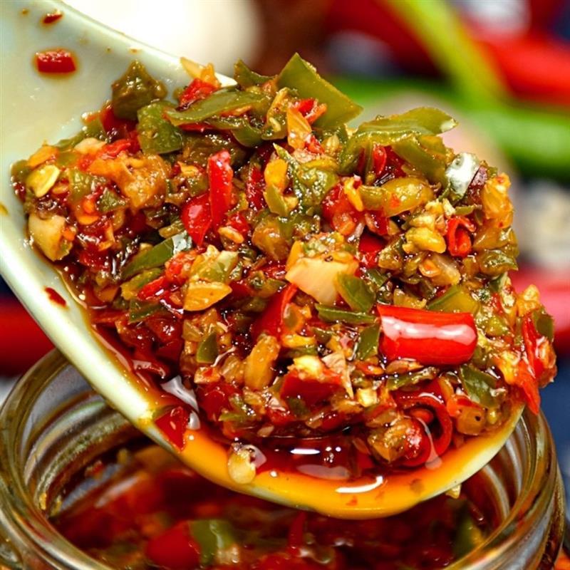 四川手工剁辣椒酱超特辣蒜蓉青红剁椒酱下饭菜蒜香辣椒酱罐装现做