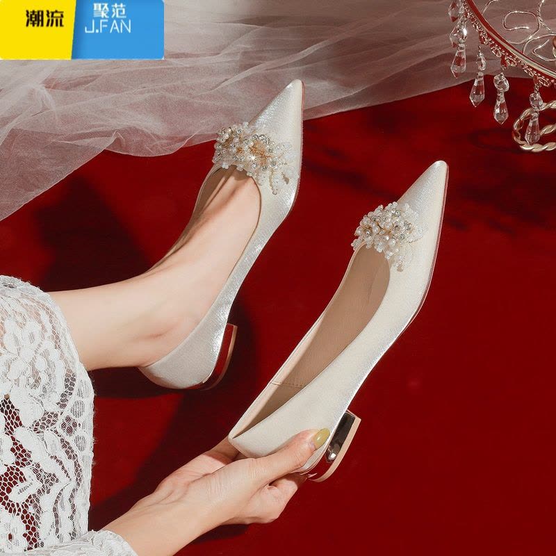 聚范平底婚鞋新娘鞋女禾秀婚纱两穿2024年新款白色低跟婚礼鞋孕妇图片