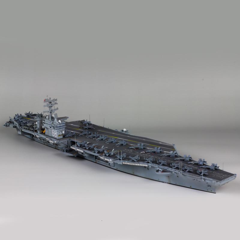 小号手拼装军舰航母模型仿真1/700战舰美国海军尼米兹号航空母舰 模型