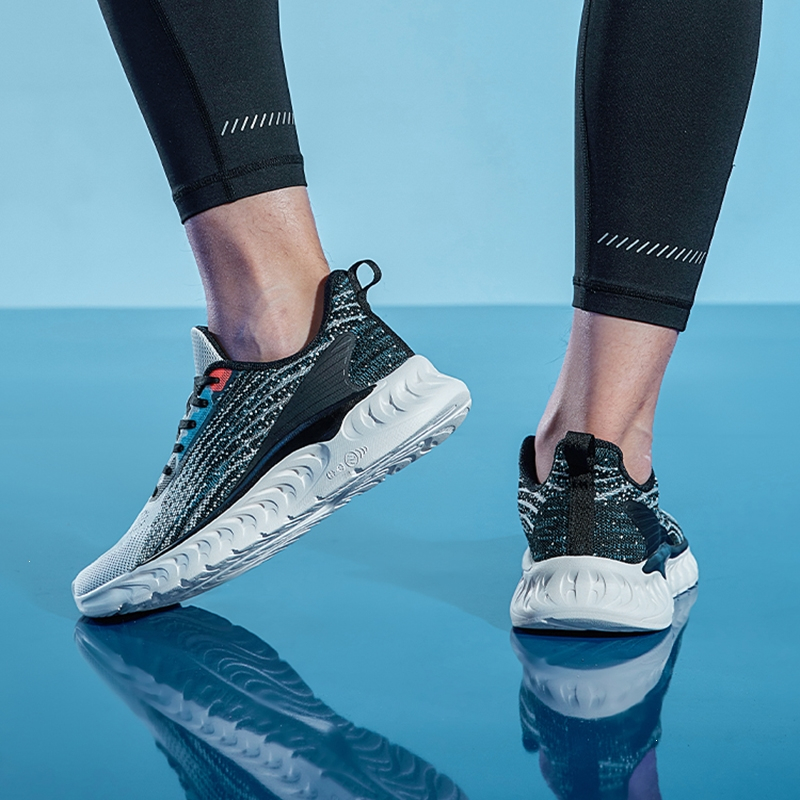 惊鲨男鞋鸿星尔克运动鞋男春季新款软底减震跑鞋网面透气轻便跑鞋