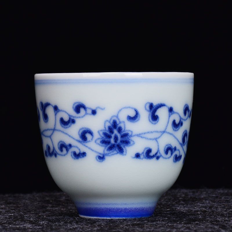 陶瓷手绘青花霁蓝品茗杯功夫茶杯茶具主人杯普洱茶杯 万梅冰清反口杯
