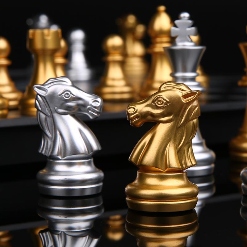 国际象棋磁性儿童学生初学者入门书大号套装折叠棋盘西洋棋子