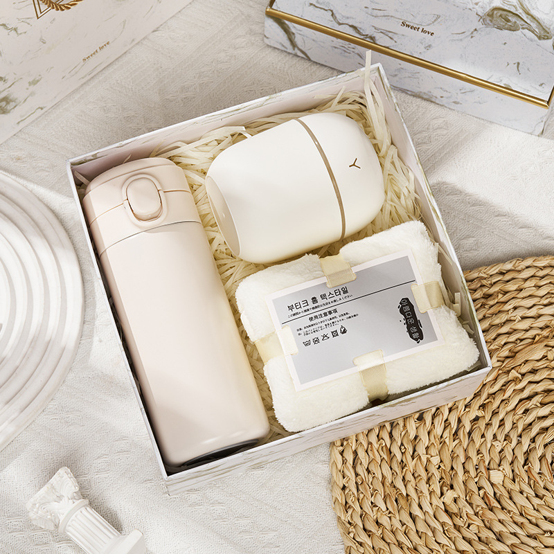 OLAYKS实用员工公司商务年会开业活动伴手礼套装珊瑚绒毛巾*1USB加湿器*1保温杯*1