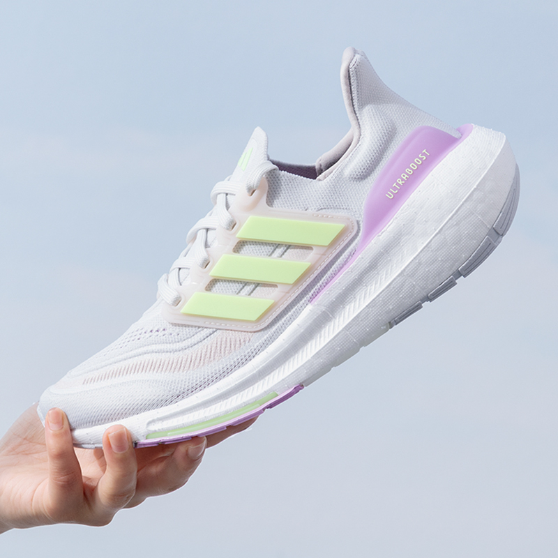 Adidas阿迪达斯女鞋新款缓震轻便耐磨透气休闲户外跑步鞋IE3337 ZP