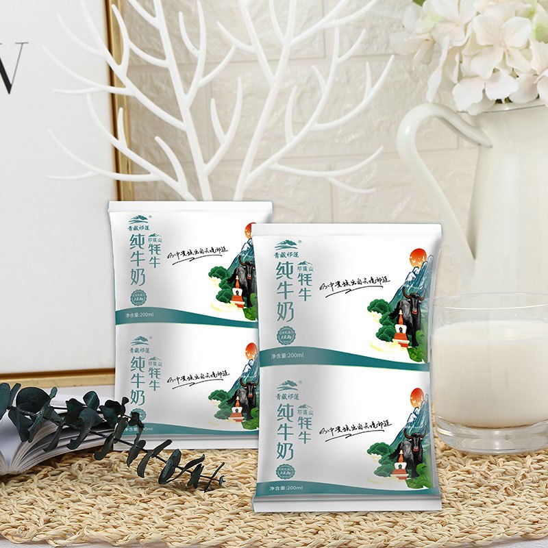 青藏祁莲常温无菌枕装牦牛奶纯牛奶全脂奶营养早餐奶 200ml*12袋
