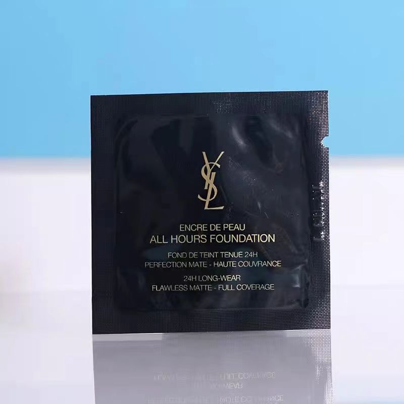 [5片装]圣罗兰恒久新款LC2粉底片装1ml(旧款LN4,随机发出)