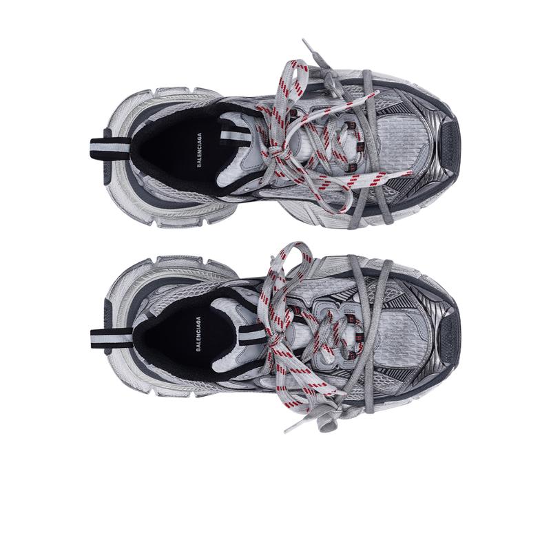 巴黎世家(Balenciaga)男士休闲跑鞋圆头系带低帮透气运动鞋户外板高清大图