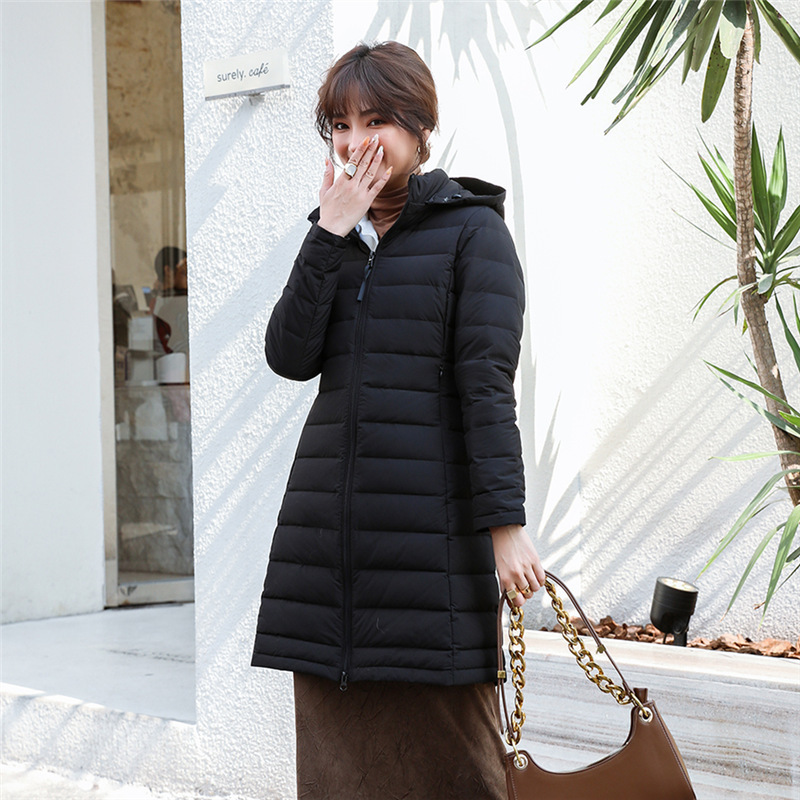 女式90绒女装连帽带帽无缝压胶羽绒服新款中长款大码外套 黑色 S