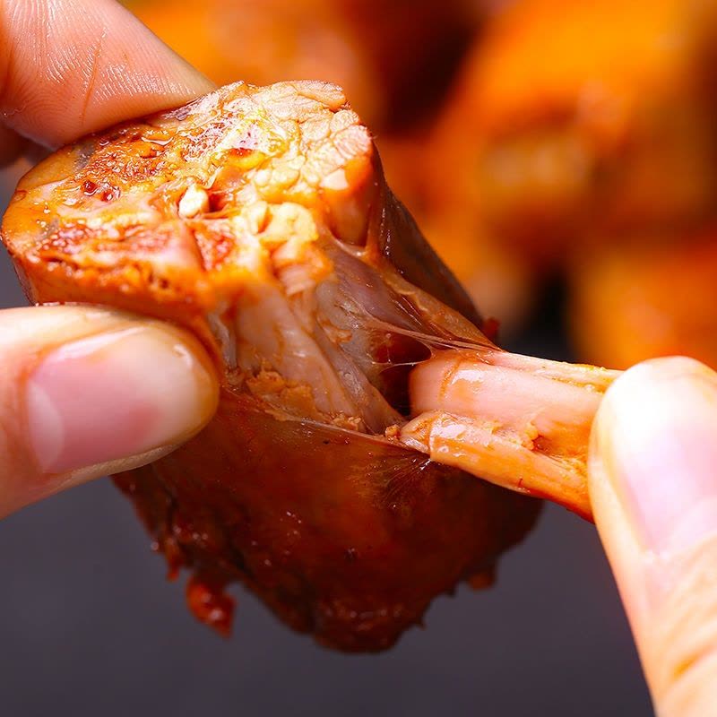 [特价50包]香辣鸭脖子网红零食即食小包装卤味熟食休闲小吃2包图片