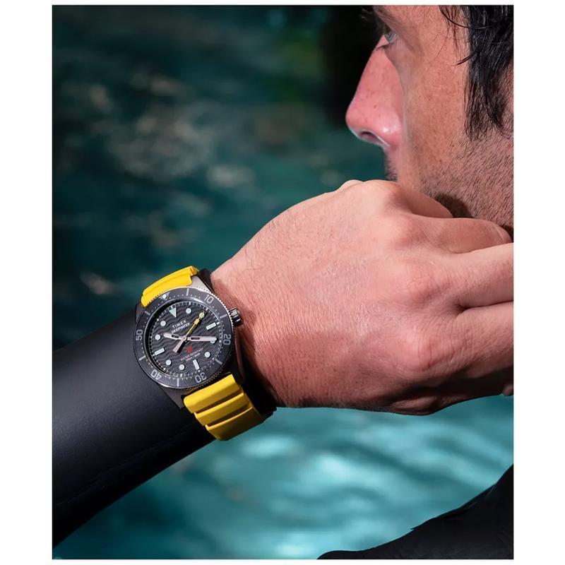 Timex /天美时男款防水米橡胶腕表mm钛钢夜光潜水商务手表